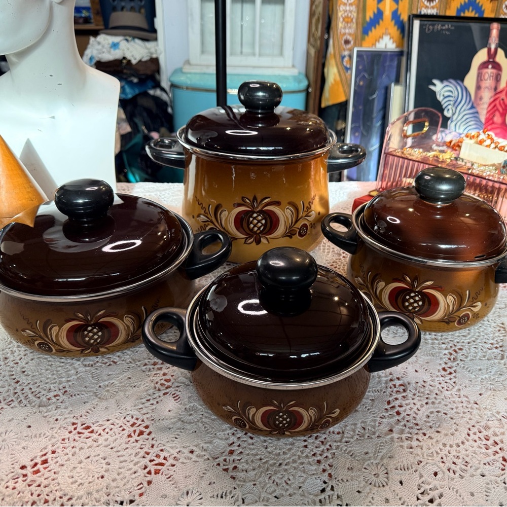 Vintage Made in Germany 70s Enamel Cookware Set